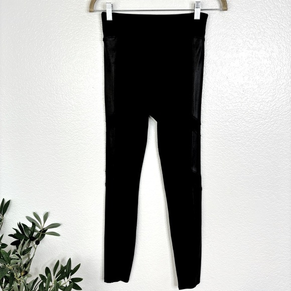 SPANX Moto Ponte Faux Leather Leggings - Picture 3 of 10